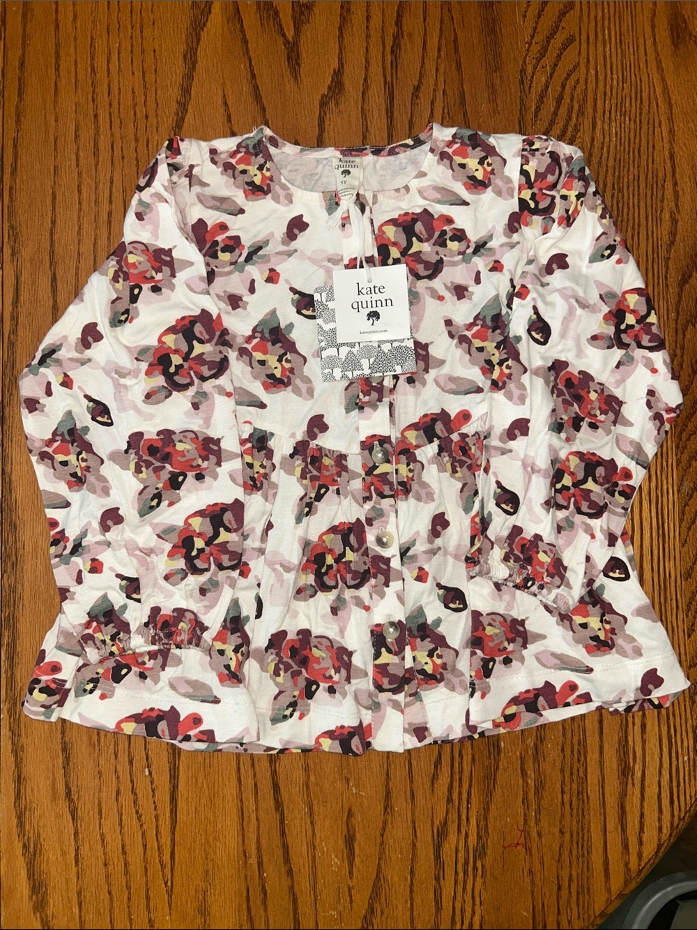 kate quinn Floral Button-Front Blouse with Pink/red/purple flowers - NWT - sz 5